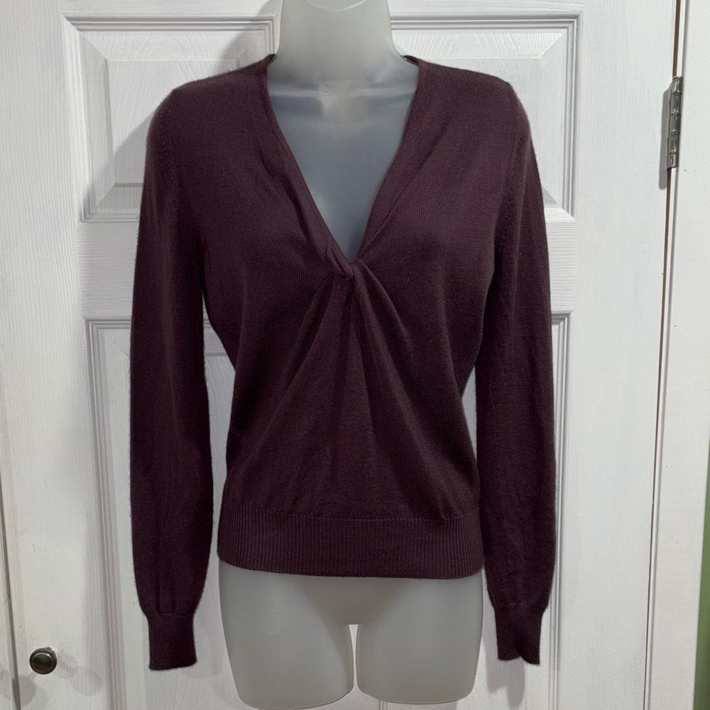 Authentic Celine 100% Cashmere V-Neck lavender Sweater Size Small - Picture 3 of 17